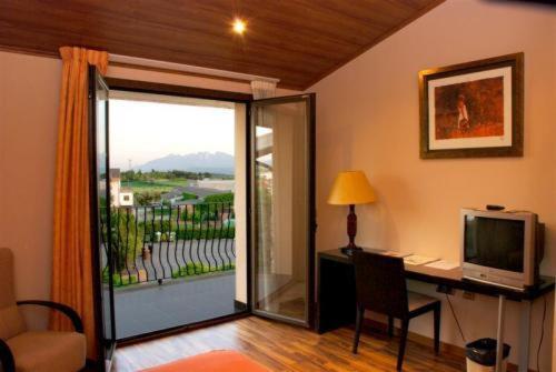 Ramón Park-Hotel Santpedor Bagian luar foto